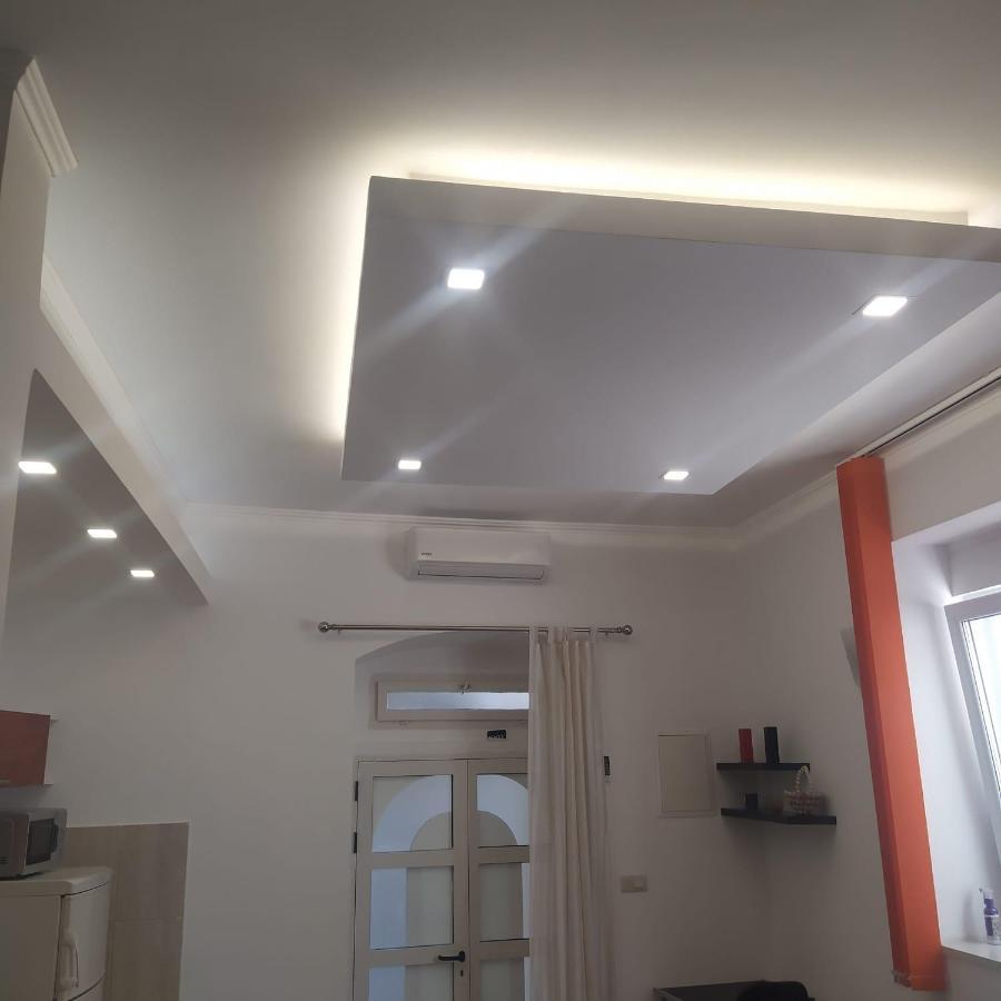 Apartmani Diki มาคาร์สกา ภายนอก รูปภาพ